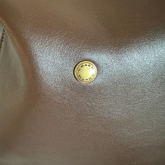 Pre-owned! Coach CCC23 Bleecker 28 Bucket Bag In Maple Leather Women's Bag - Picture 6 of 10